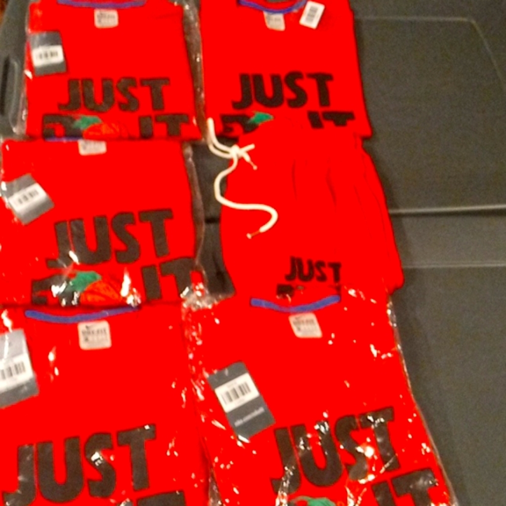 Brand new men's dry fit Nike set